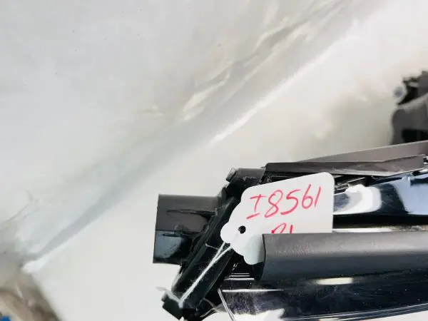 2020 2021 2022 TOYOTA HIGHLANDER LED BLACK BEZEL FRONT RIGHT OEM HEADLIGHT - Image 8
