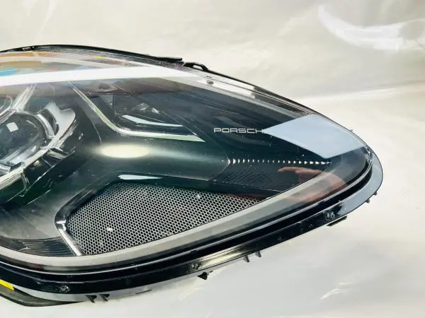 95B941010AR 2019 2020 2021 PORSCHE MACAN FULL LED RIGHT OEM HEADLIGHT GENUINE - Image 2