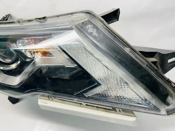 🎈 2017 2018 2019 2020 NISSAN PATHFINDER HALOGEN LED FRONT RIGHT OEM HEADLIGHT - Image 3