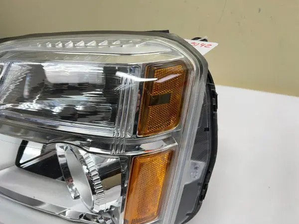 2010 2011 2012 2013 2014 2015 GMC TERRAIN HALOGEN FRONT LEFT OEM HEADLIGHT - Image 4