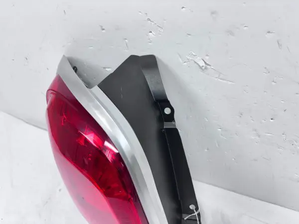 68285132AA  2016 2017 2018 FIAT 500X HALOGEN REAR LEFT OEM TAIL LIGHT - Image 6