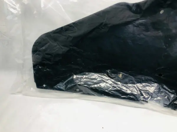 2017 2018 2019 2020 2021 2022 HYUNDAI IONIQ REAR LEFT OEM WHEEL GUARD 86821G2000 - Image 4