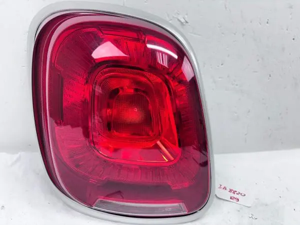 68285132AA  2016 2017 2018 FIAT 500X HALOGEN REAR LEFT OEM TAIL LIGHT - Image 14