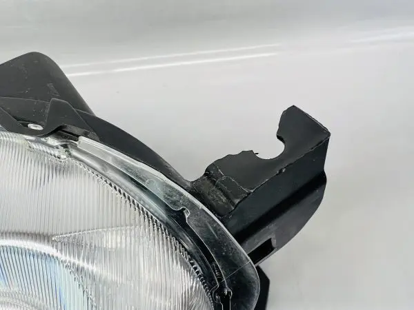 TABS 16 2017 2018 2019 2020 2021 2022 TOYOTA TACOMA HALOGEN RIGHT OEM HEADLIGHT - Image 4