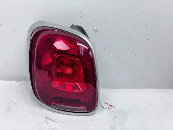 68285132AA  2016 2017 2018 FIAT 500X HALOGEN REAR LEFT OEM TAIL LIGHT - Image 16