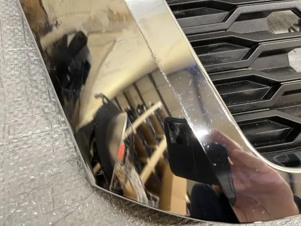 2015 2016 2017 2018 2019 2020 CHEVY TAHOE SUBURBAN OEM GRILLE CHROME 23440914 - Image 12