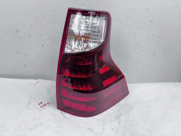 2017 2018 2019 2020 2021-2023 LEXUS GX GX460 SPORT HALOGEN RIGHT CAPA TAIL LIGHT