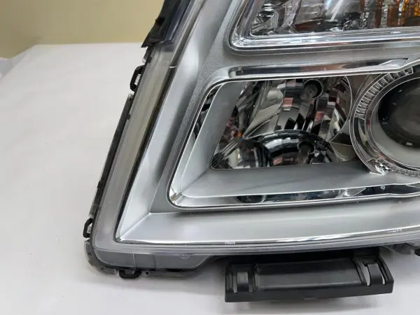2010 2011 2012 2013 2014 2015 GMC TERRAIN HALOGEN FRONT LEFT OEM HEADLIGHT - Image 8