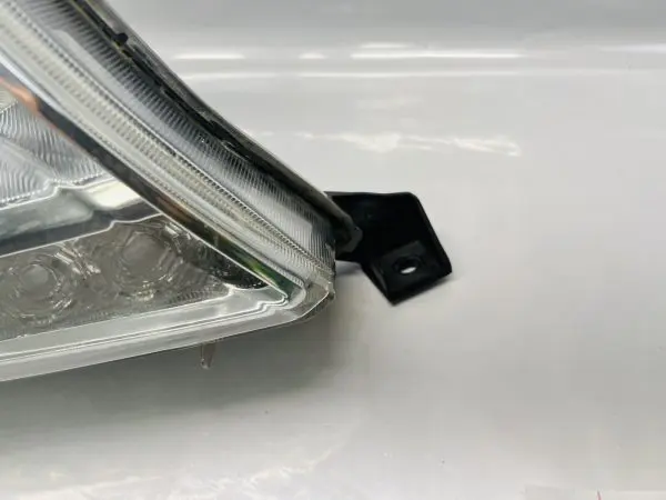 🎈 2013 2014 2015 TOYOTA LAND CRUISER XENON HID RIGHT OEM HEADLIGHT DAMAGED - Image 3