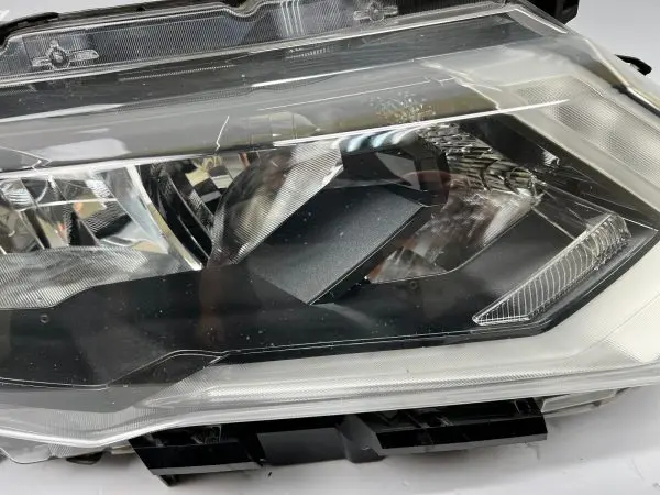 2017 2018 2019 2020 nissan rogue halogen led front right oem headlight - Image 6