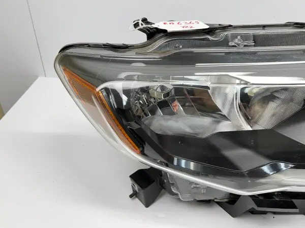 2017 2018 2019 2020 nissan rogue halogen led front right oem headlight - Image 8