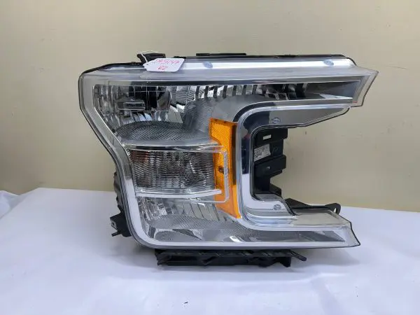 ALL TABS  2018 2019 2020 FORD F150 HALOGEN FRONT RIGHT OEM HEADLIGHT KL3413005AA