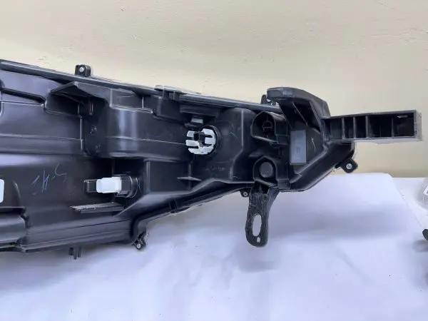 2022 2023 2024 TOYOTA COROLLA CROSS LED FRONT LEFT OEM HEADLIGHT - Image 17
