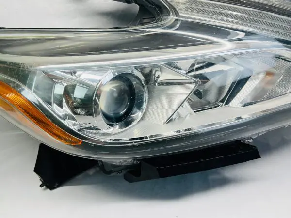 2016 2017 2018 NISSAN ALTIMA HALOGEN FRONT RIGHT OEM HEADLIGHT - Image 10