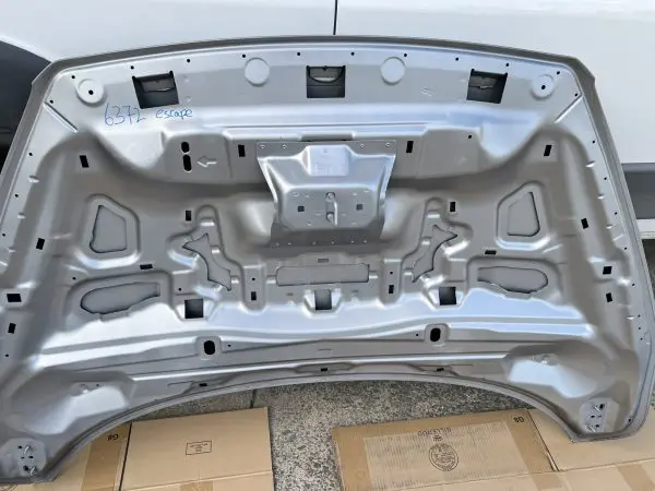 NICE CLEAN 2017 2018 2019 FORD ESCAPE HOOD OEM GENUINE gj5z16612a GRAY. - Image 10