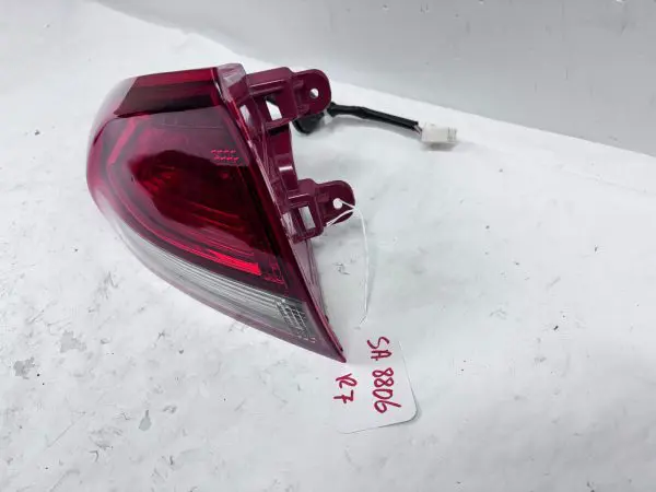 2017 2018 2019 2020 2021 2022 HYUNDAI IONOQ HALOGEN REAR LEFT OEM TAIL LIGHT - Image 3