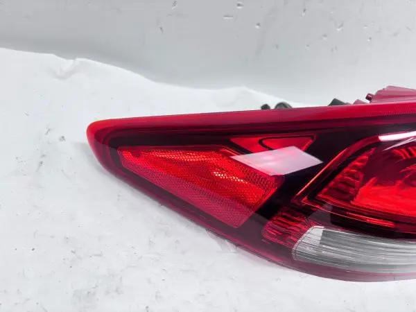 2017 2018 2019 2020 2021 2022 HYUNDAI IONOQ HALOGEN REAR LEFT OEM TAIL LIGHT - Image 10