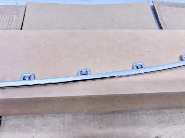 OEM 2016 2017 Honda Accord Front grille lower trim molding chrome 71124-T2F-A51 - Image 4