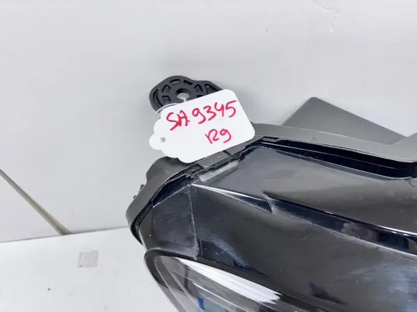 NICE 2023 2024 2025 HONDA HRV  LED FRONT RIGHT OEM HEADLIGHT - Image 10
