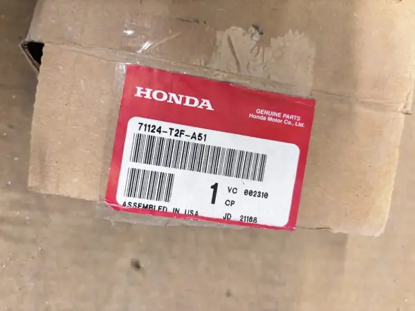 OEM 2016 2017 Honda Accord Front grille lower trim molding chrome 71124-T2F-A51 - Image 12