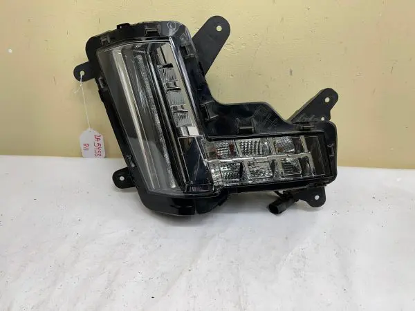 2015 2016 2017 2018 2019 2020 CADILLAC ESCALADE LED FRONT RIGHT OEM FOG LIGHT