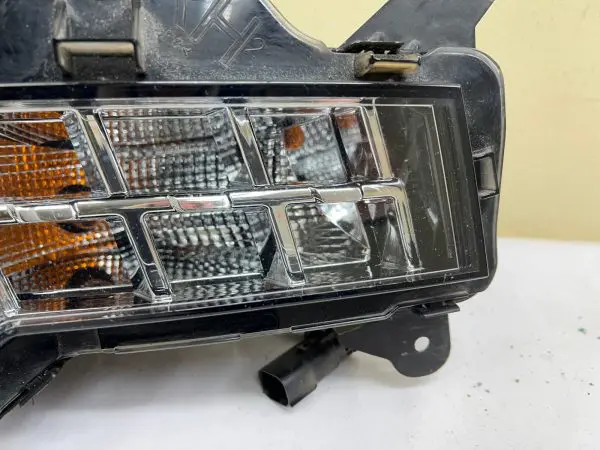 2015 2016 2017 2018 2019 2020 CADILLAC ESCALADE LED FRONT RIGHT OEM FOG LIGHT - Image 5