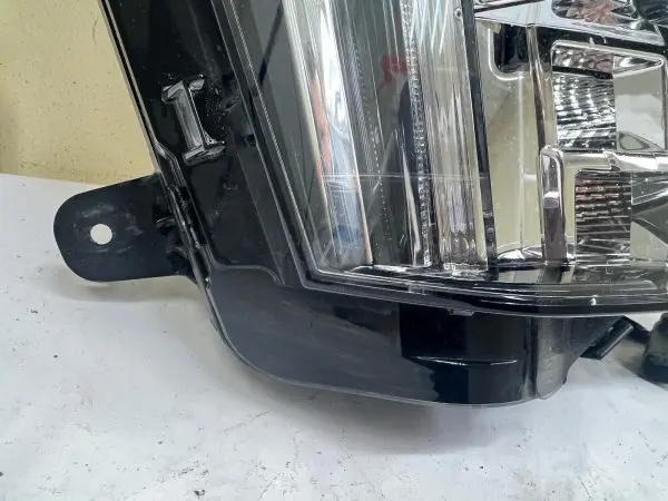 2015 2016 2017 2018 2019 2020 CADILLAC ESCALADE LED FRONT RIGHT OEM FOG LIGHT - Image 11