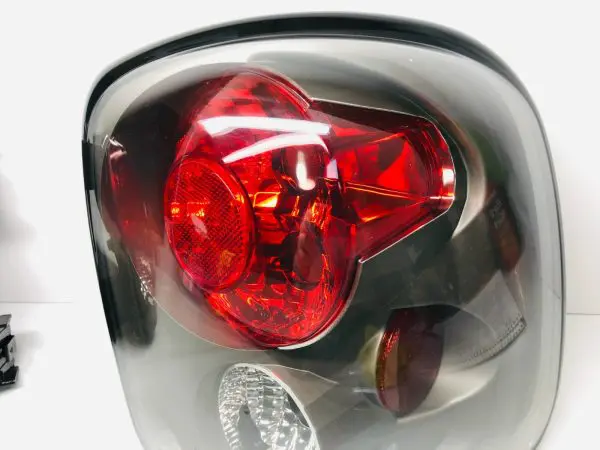 1999 2000 2001 2002 2003 GMC SIERRA REAR LEFT RIGHT TAIL LIGHTS CHEVY SILVERADO - Image 5