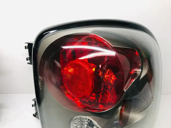 1999 2000 2001 2002 2003 GMC SIERRA REAR LEFT RIGHT TAIL LIGHTS CHEVY SILVERADO - Image 6