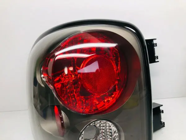1999 2000 2001 2002 2003 GMC SIERRA REAR LEFT RIGHT TAIL LIGHTS CHEVY SILVERADO - Image 7