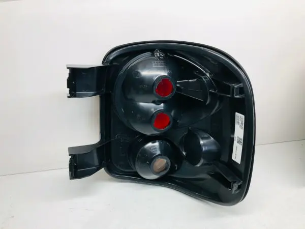 1999 2000 2001 2002 2003 GMC SIERRA REAR LEFT RIGHT TAIL LIGHTS CHEVY SILVERADO - Image 12