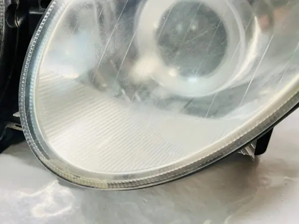 2003 2004 2005 2006 MERCEDES BENZ E320 E350 E CLASS FRONT LEFT OEM HEADLIGHT - Image 4