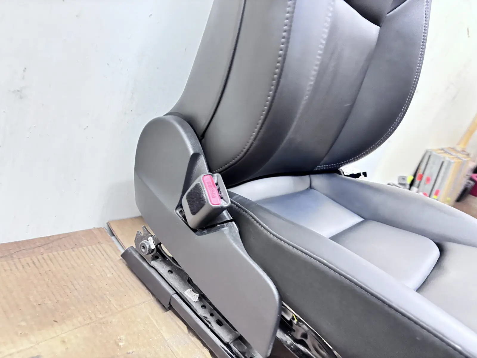 OEM 1456942-00-C 2017-2020 2021 2022 2023 Tesla Model 3 Front Left Driver Seat - Image 14