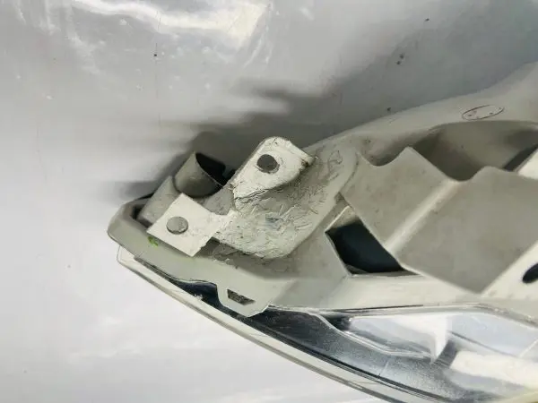 2012 2013 2014 TOYOTA CAMRY BLACK BEZEL FRONT LEFT OEM HEADLIGHT - Image 12