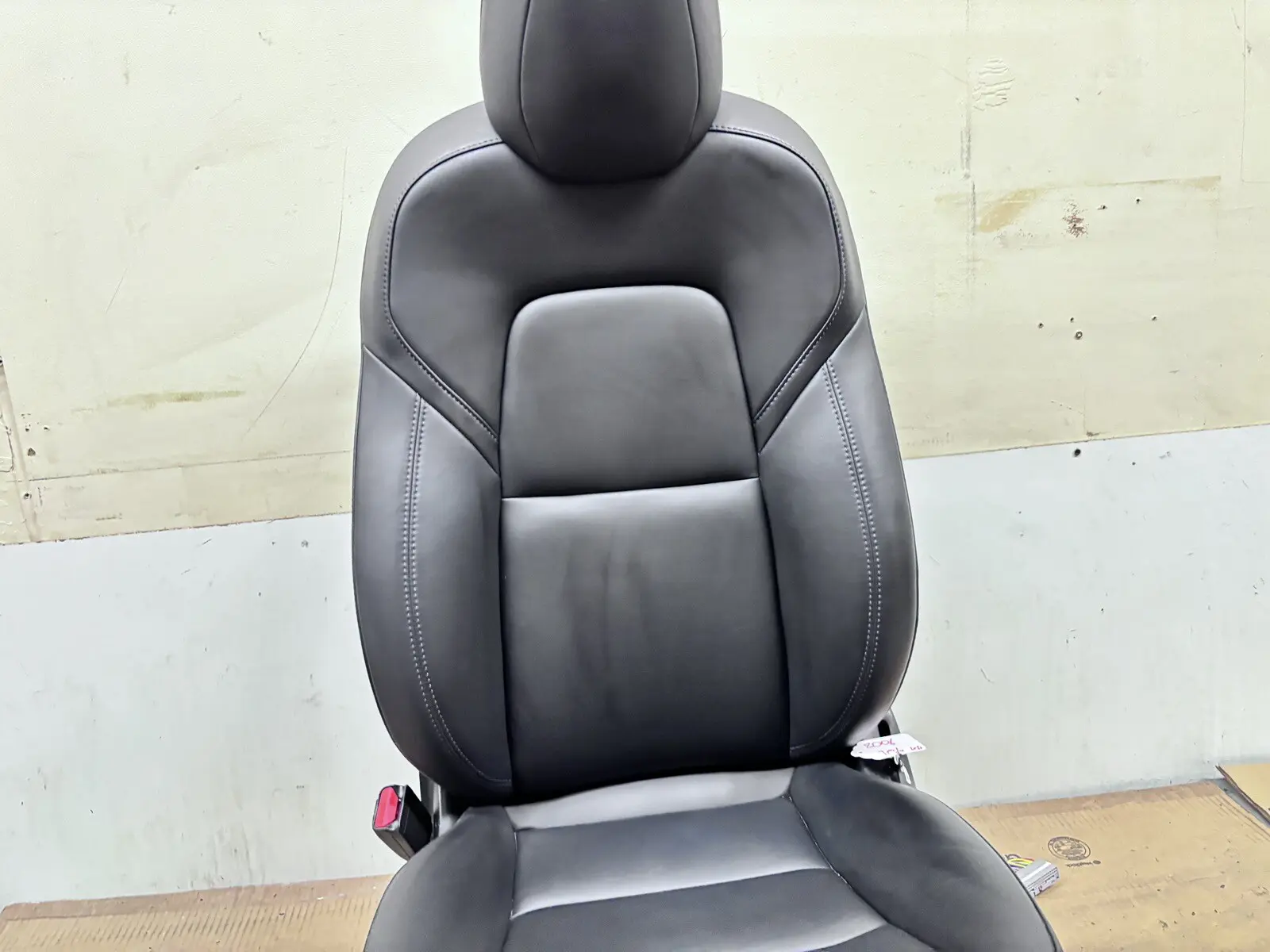OEM 1456942-00-C 2017-2020 2021 2022 2023 Tesla Model 3 Front Left Driver Seat - Image 18