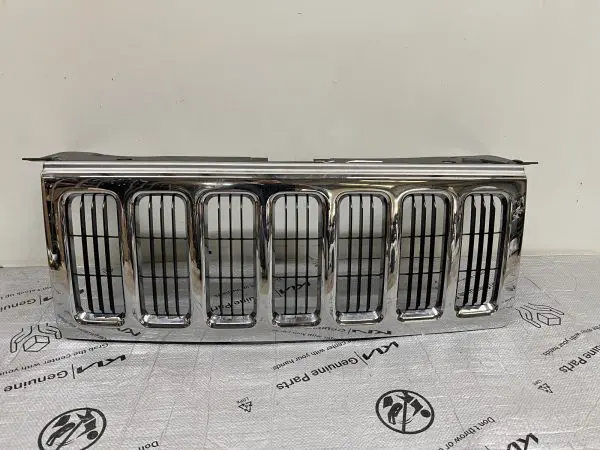 2006 2007 2008 2009 2010 JEEP COMMANDER CHROME OEM GRILLE