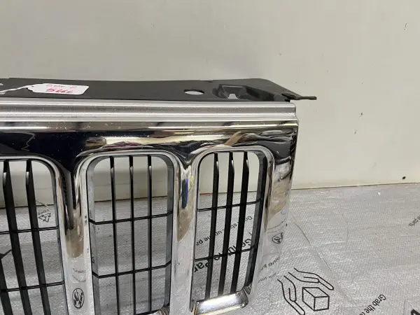 2006 2007 2008 2009 2010 JEEP COMMANDER CHROME OEM GRILLE - Image 3