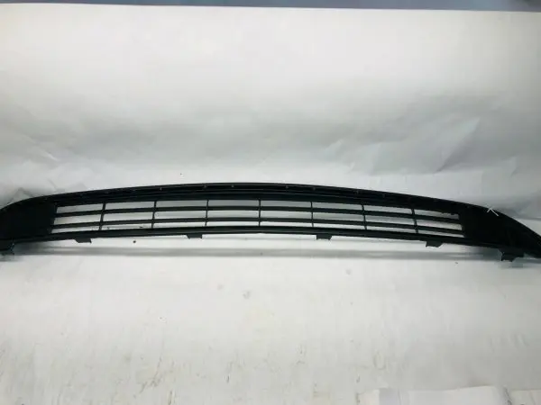 2016 2017 2018 TOYOTA RAV4 LOWER FRONT OEM GRILLE FRONT BUMPER GRILLE 531120R060