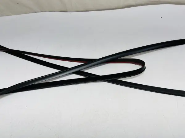 2010 2011 2012 2013 2014 SUBARU LEGACY OUTBACK BACK GLASS REVEAL MOLDING - Image 5