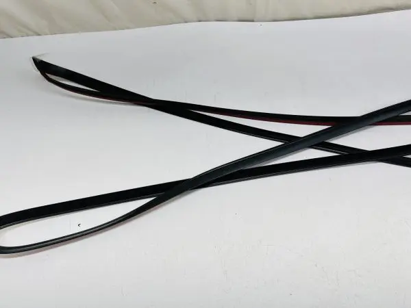 2010 2011 2012 2013 2014 SUBARU LEGACY OUTBACK BACK GLASS REVEAL MOLDING - Image 6