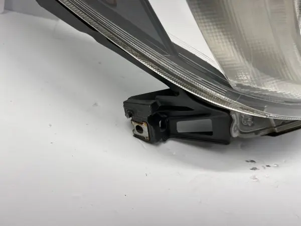 all tabs 2017 2018 subaru forest halogen with led front right oem headlight - Image 11