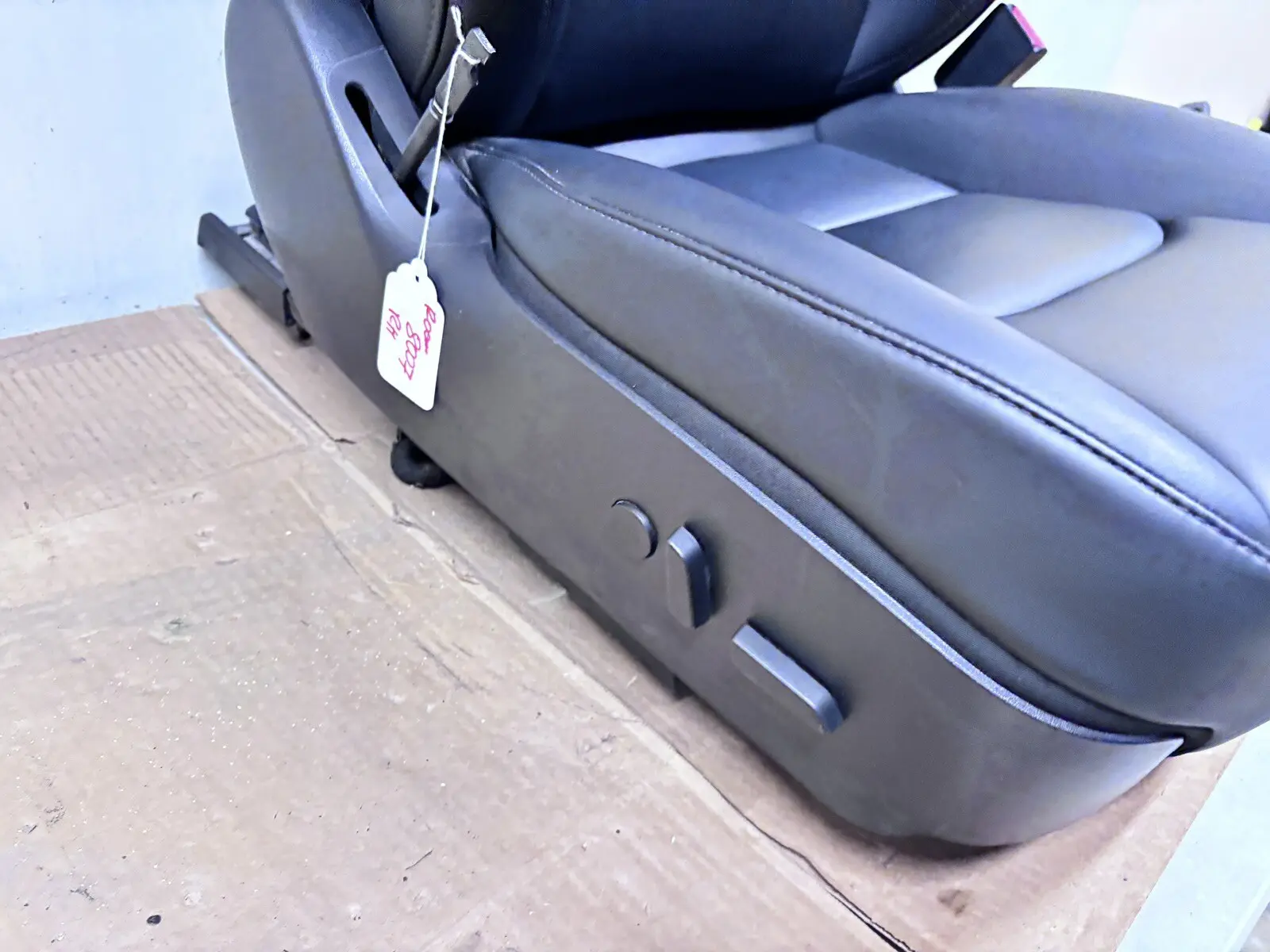OEM 1456943-00-C 2017-2021 2022 2023 Tesla Model 3 Front Right Passenger Seat - Image 6