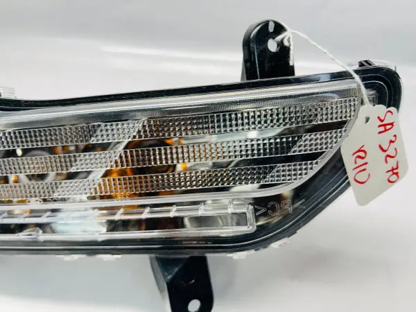 MINT 2013 2014 2015 2016 FORD ESCAPE  FRONT RIGHT OEM FOG LIGHT - Image 4