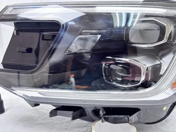 NICE 2024 2025 VW ATLAS CROSS SPORT LED FRONT LEFT OEM HEADLIGHT 3CN941081L - Image 9