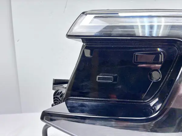 NICE 2024 2025 VW ATLAS CROSS SPORT LED FRONT LEFT OEM HEADLIGHT 3CN941081L - Image 11
