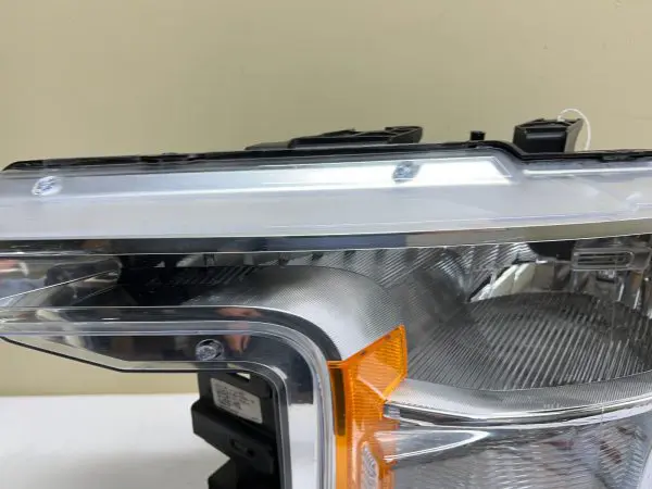 2018 2019 2020 FORD F150 HALOGEN FRONT LEFT OEM HEADLIGHT - Image 3