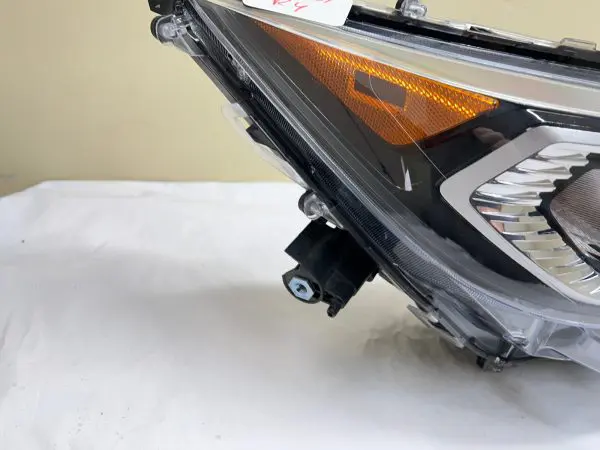 ALL TABS 2019 2020 2021 TOYOTA RAV4 LED FRONT RIGHT OEM HEADLIGHT - Image 10