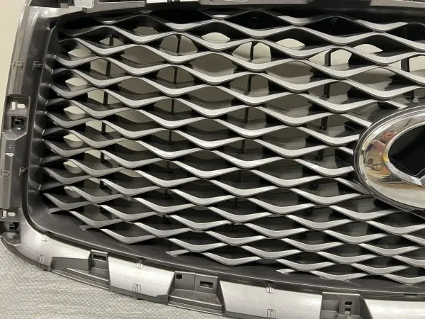 62310-6GW0A 2018 2019 2020 2021 INFINITI QX80 FRONT OEM GRILLE CAMERA NO TRIM - Image 11