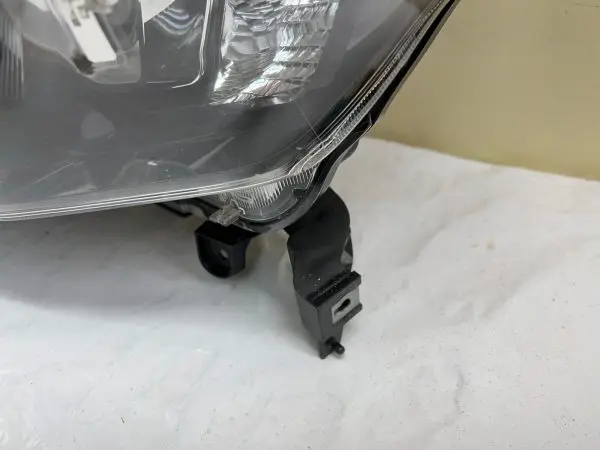 2014 2015 2016 2017 2018 2018 2020 TOYOTA 4RUNNER HALOGEN  LEFT OEM HEADLIGHT - Image 4