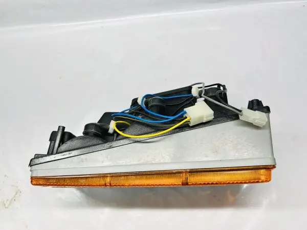 02.260.749 FERRARI TESTAROSSA CARELLO FRONT LEFT OEM TURN SIGNAL GENUINE - Image 9